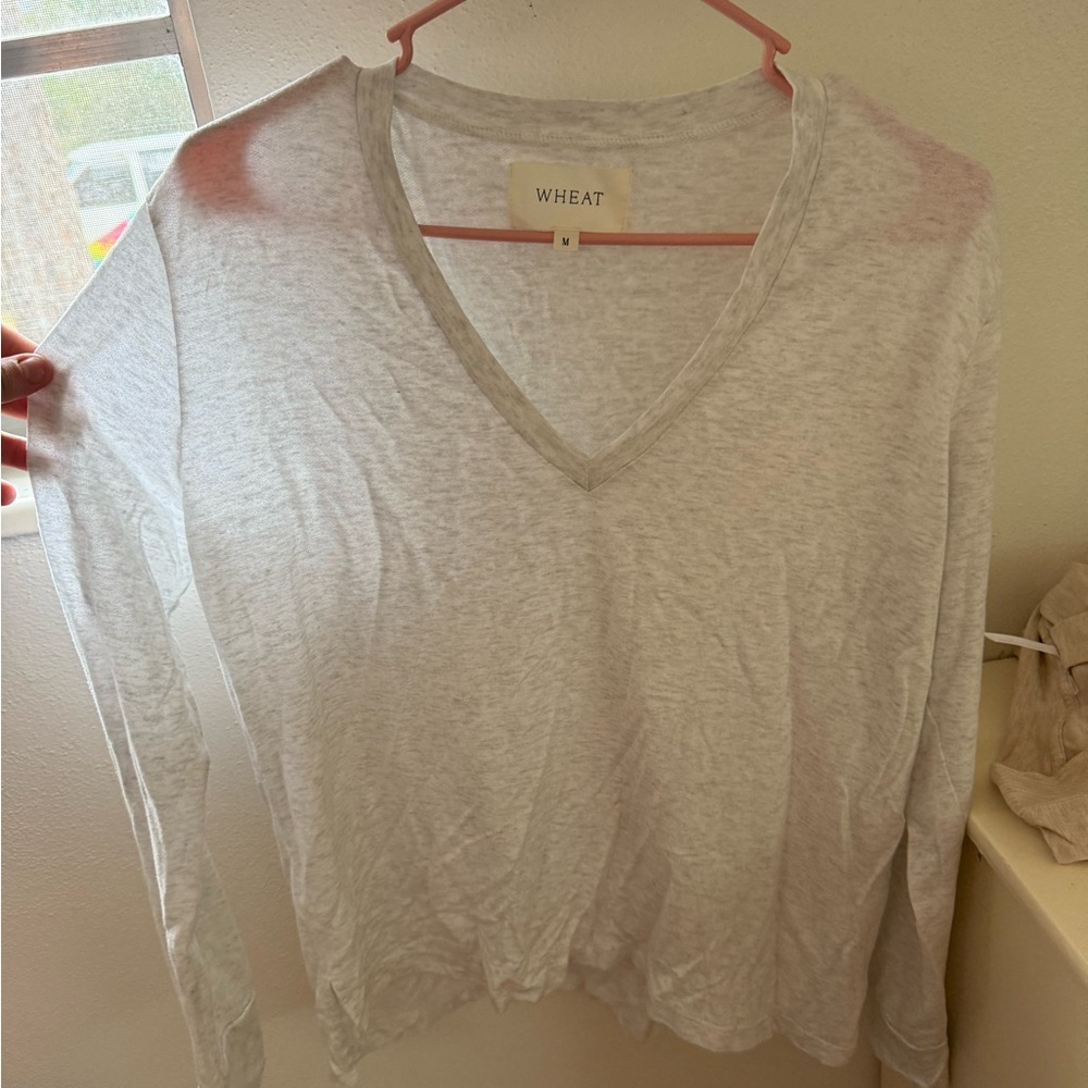 Wheat Women's V-Neck Long Sleeve Pajama Top — Light Gray